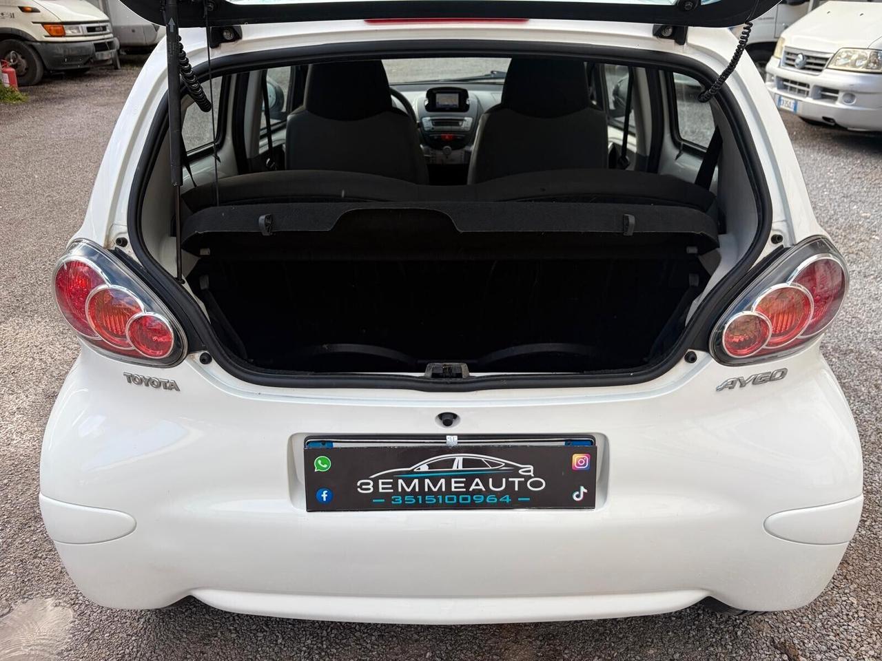 Toyota Aygo 1.0 Now Connect 12 MESI DI GARANZIA