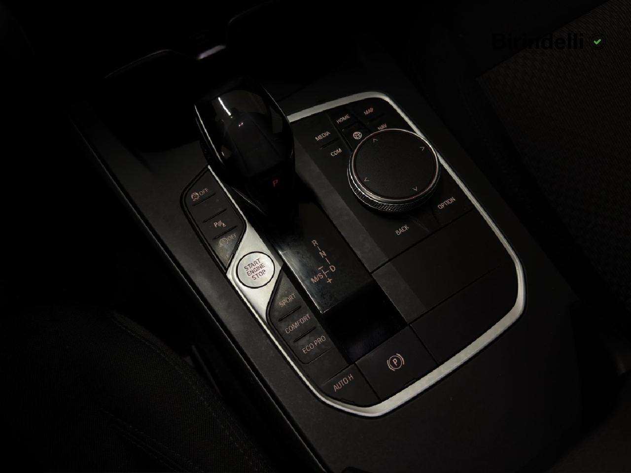 BMW Serie 1 (F40) - 116d 5p. Business Advantage