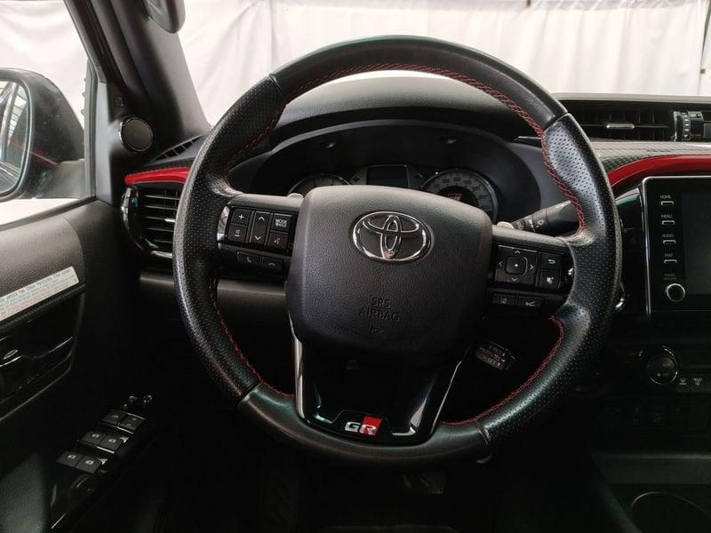 Toyota Hilux Hilux 2.8 D-4D A/T 4WD 4 porte Double Cab GR SPORT
