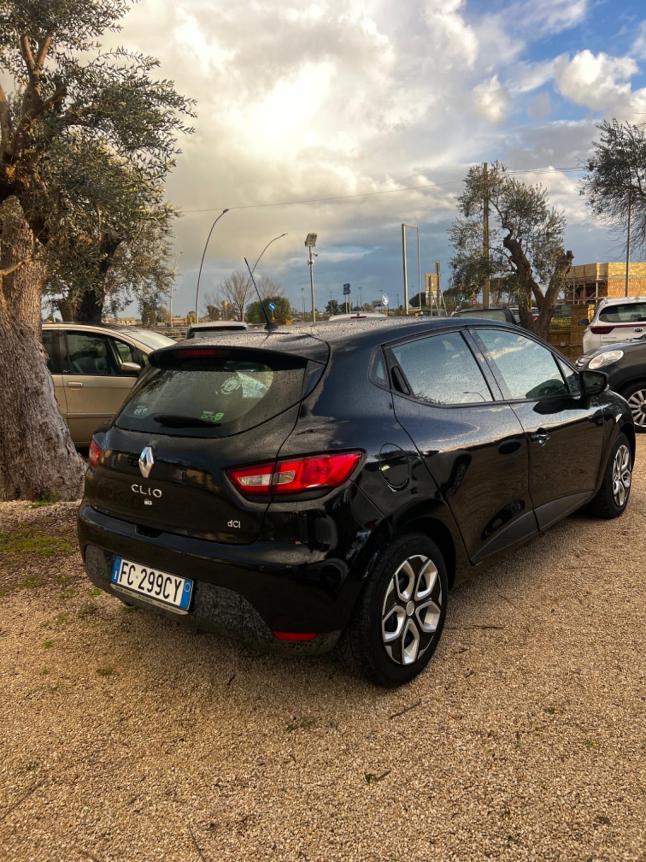 Renault Clio dCi 8V 75CV Start&Stop 5 porte km 80000 ufficiali !!