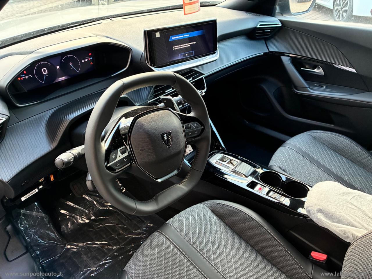 PEUGEOT 2008 PureTech 130 S&S EAT8 GT