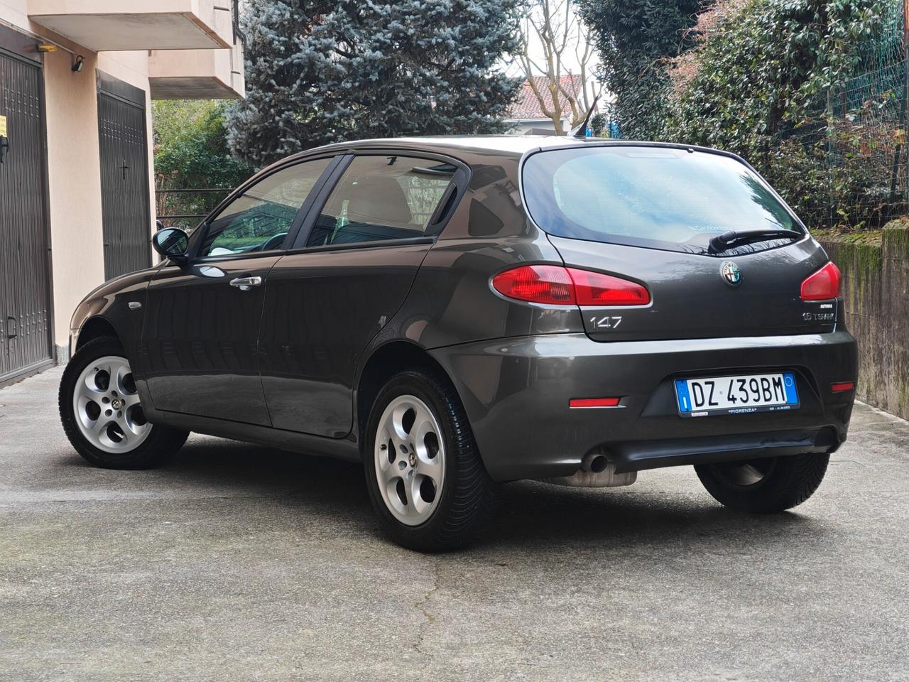 Alfa Romeo 147 1.6 BENZINA 105cv / Unipro / 153.000km