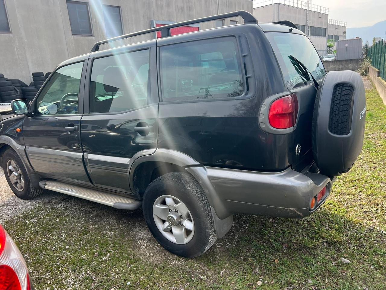 Nissan Terrano 2.7 turbodiesel 5 porte