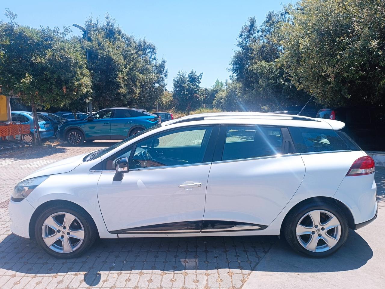 Renault Clio Sporter 1.2 75CV
