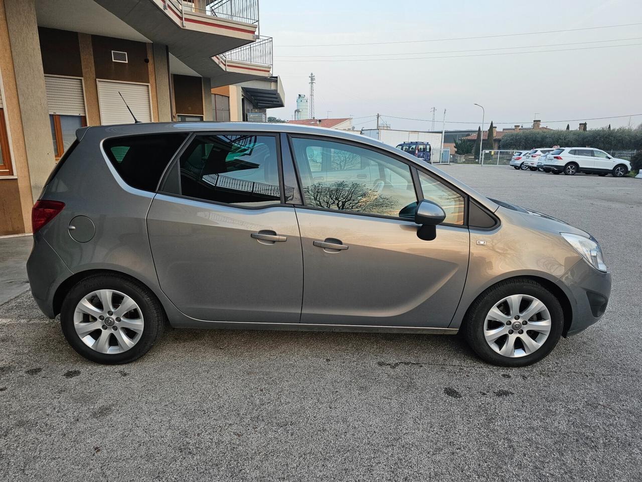 Opel Meriva 1.4 Turbo 120CV - Neopatentati