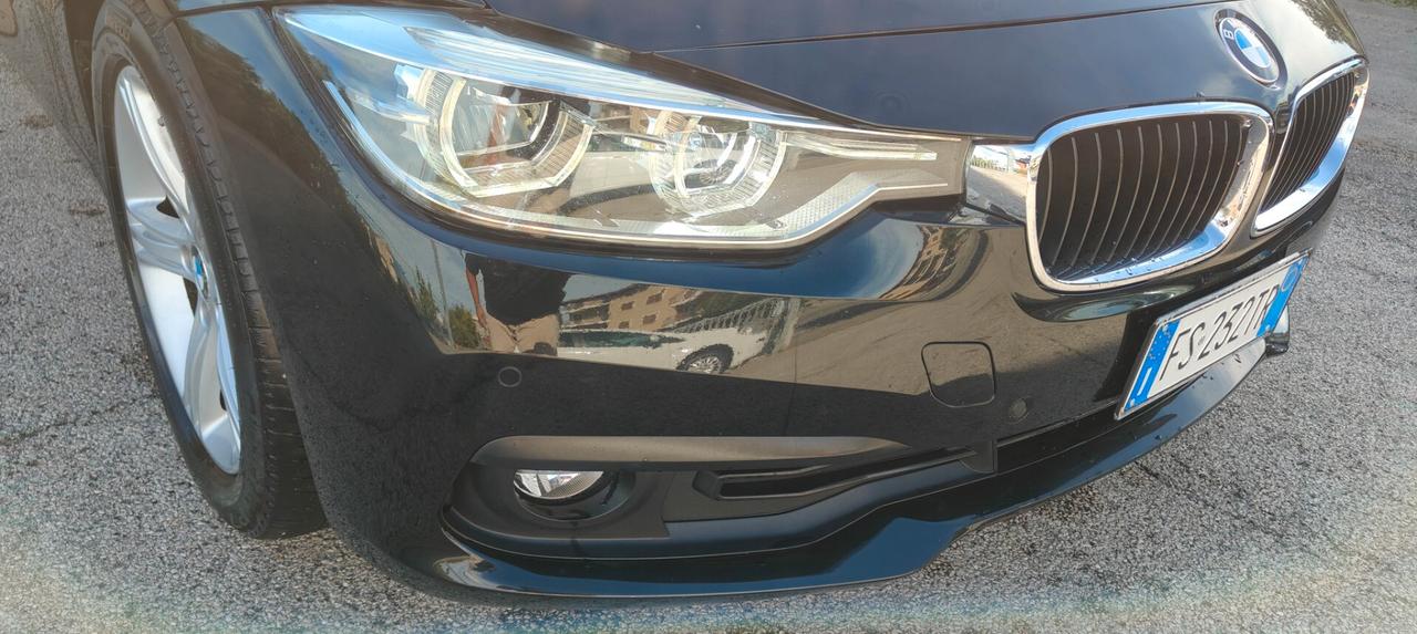 Bmw 320 320d Efficient Dynamics Touring Business Advantage aut.
