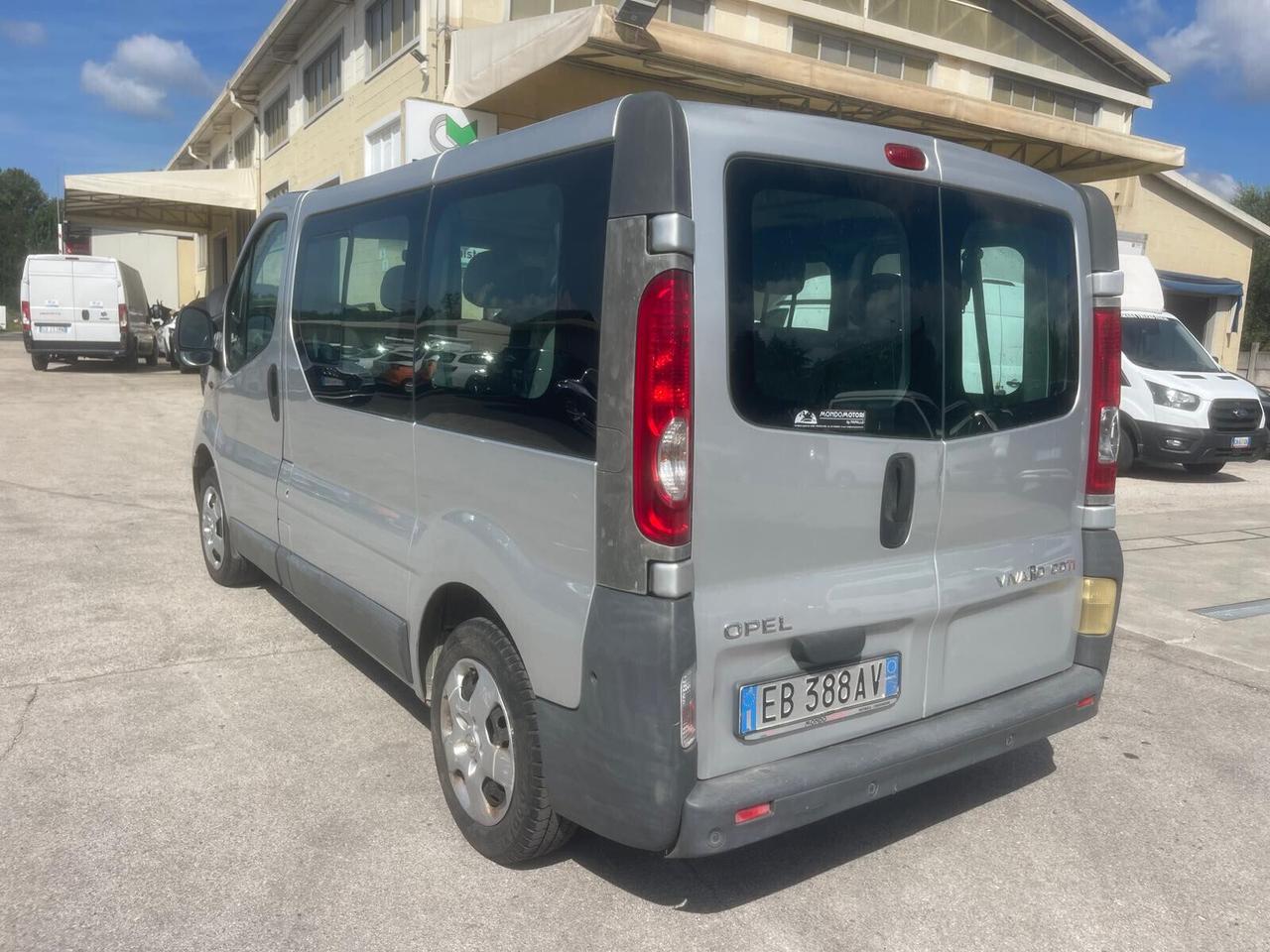 Opel Vivaro 29 2.0 CDTI PC-TN Combi Semivetrato M1