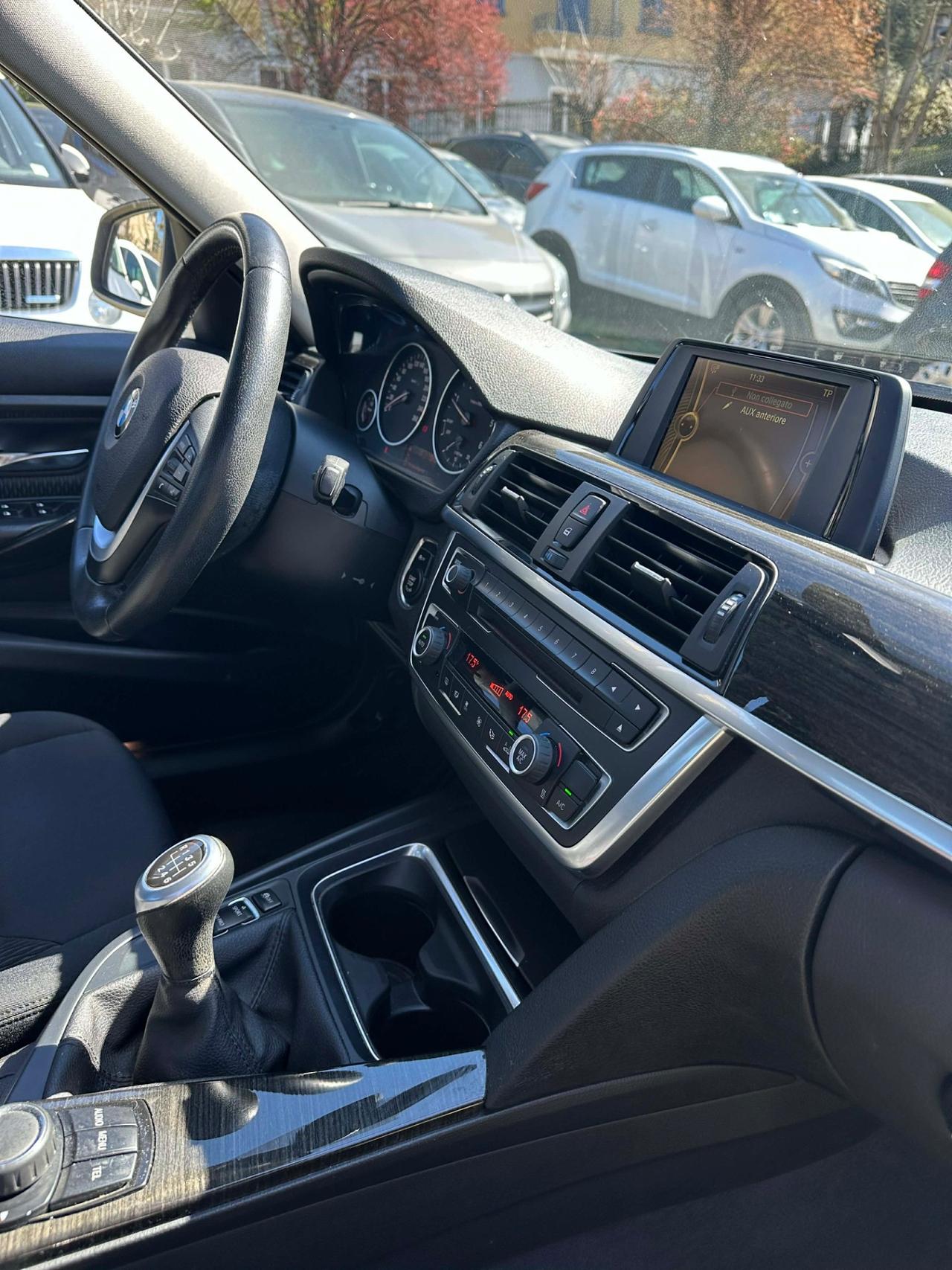 Bmw 320d LUXURY KMCERT UNICOPR KMCERT