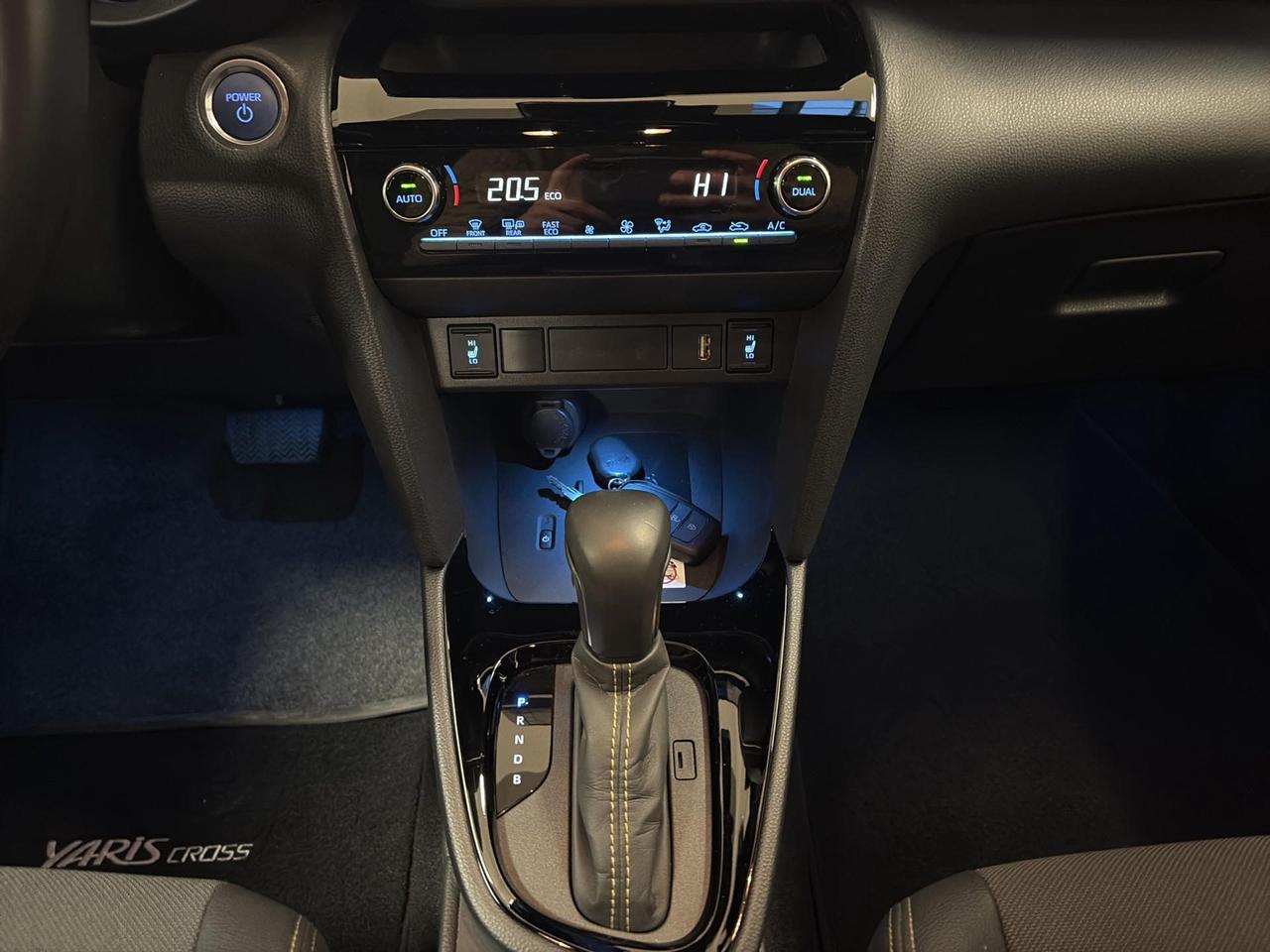 Toyota Yaris Cross 1.5h Adventure fwd 116cv e-cvt