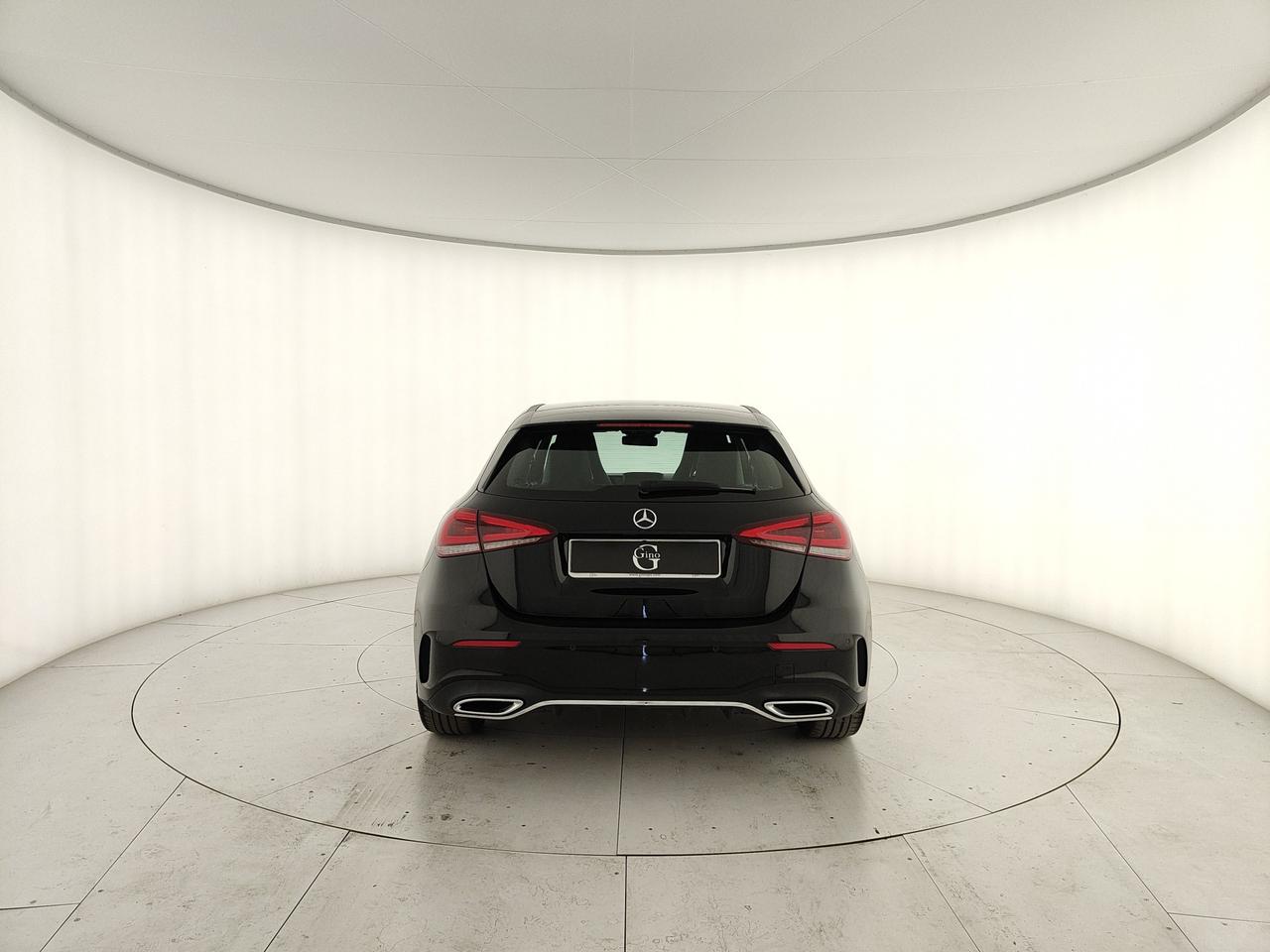 Mercedes-Benz A 180 Premium auto