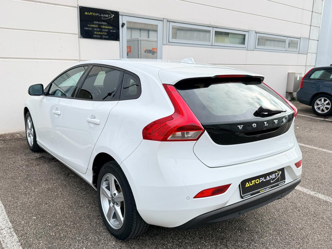 Volvo V40 D2 Geartronic Kinetic