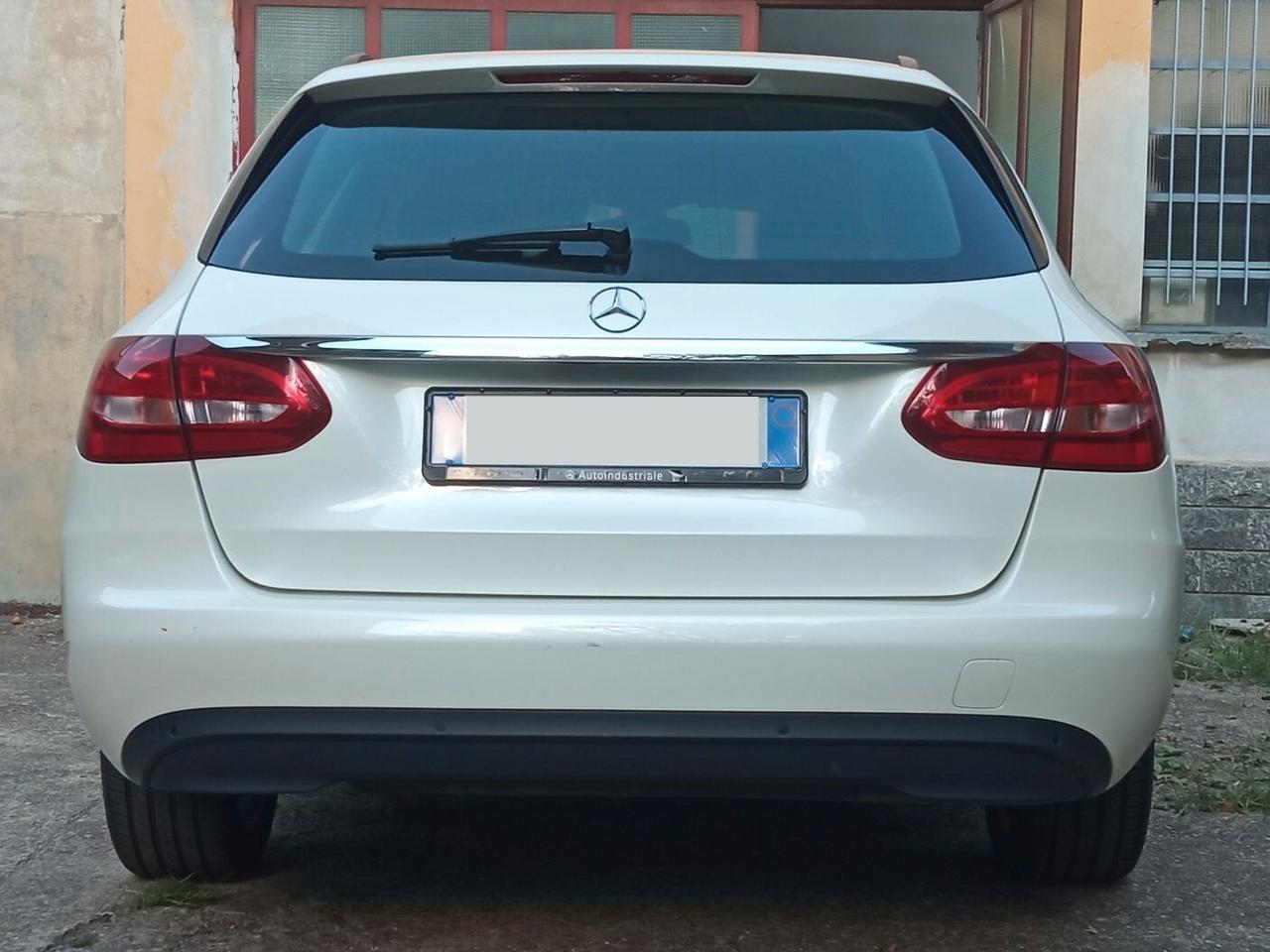 Mercedes-benz C 200d S.W.Business *39.000 KM*