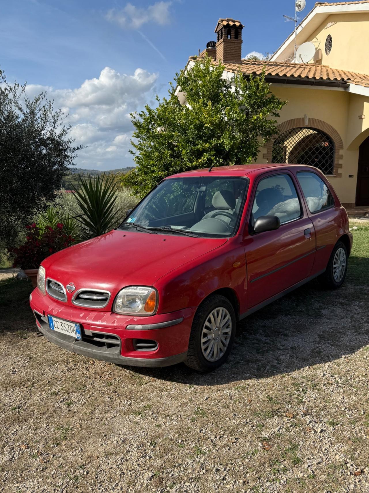 Nissan Micra 1.0 16V 3 porte Visia