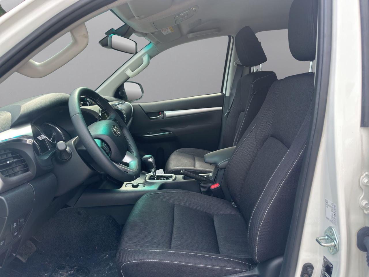 Toyota Hilux MY25 2.8 d-4d 48V double cab Lounge