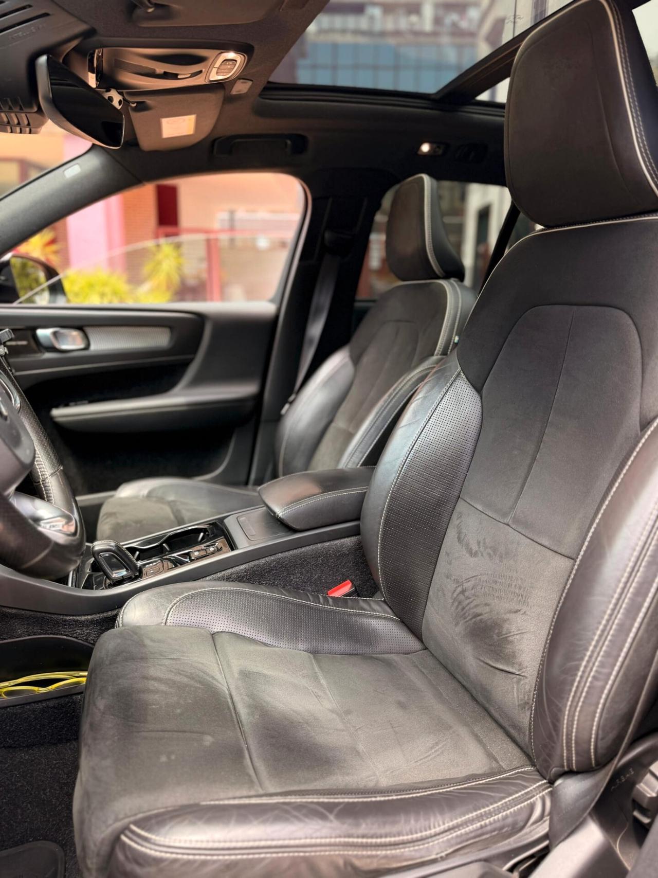 Volvo XC40 D3 Geartronic R-design N1