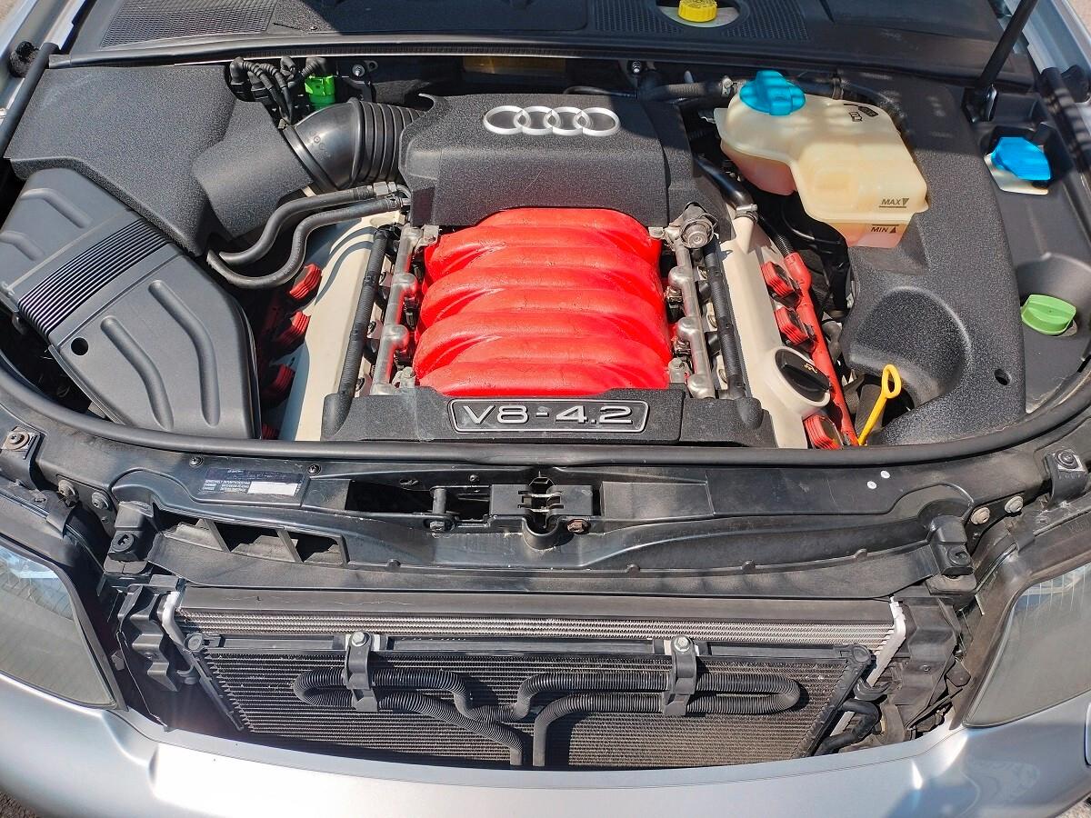 Audi A4 S4 4.2 V8 cat Avant