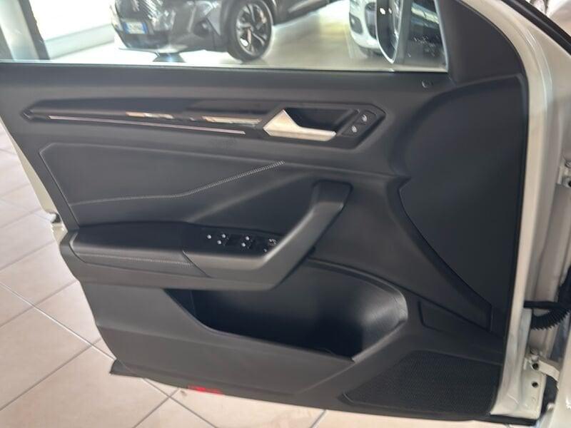 Volkswagen T-Roc 2.0 TDI SCR R-Line Cinghia Distribuzione NUOVA