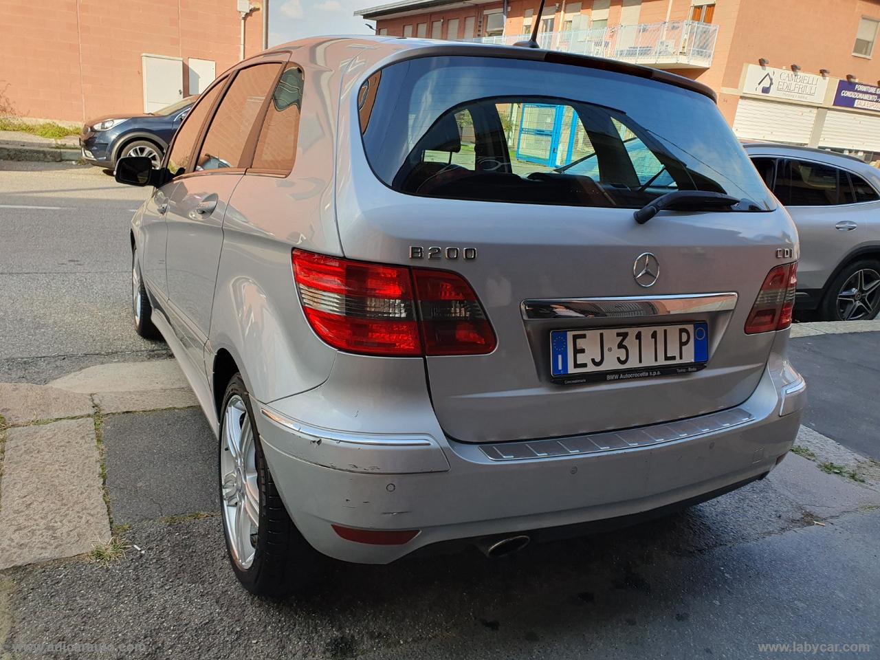 MERCEDES-BENZ B 200 CDI 140 CV automatic EURO5