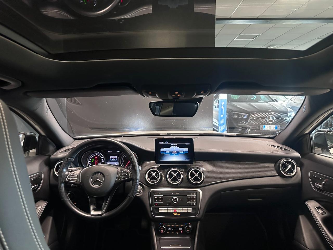Mercedes GLA 200 d Night Edition auto