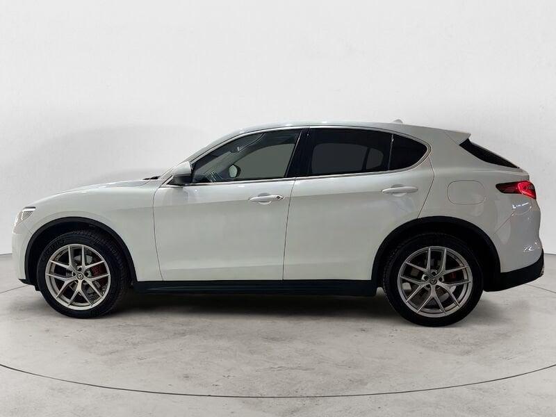 Alfa Romeo Stelvio 2.0 Turbo 280 CV AT8 Q4 First Edition