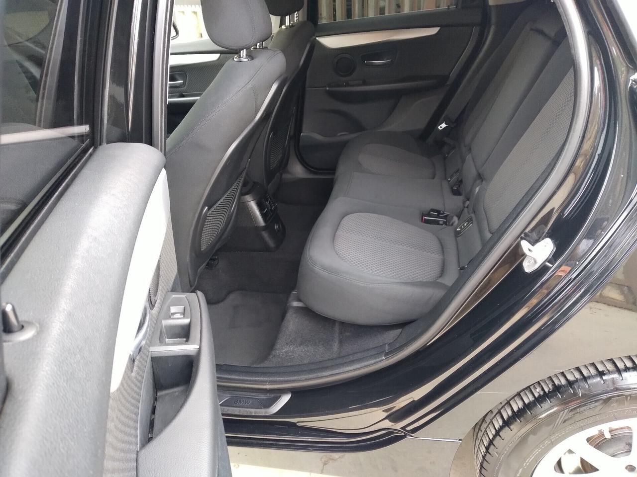 Bmw 2er Active Tourer 218d Sport aut.