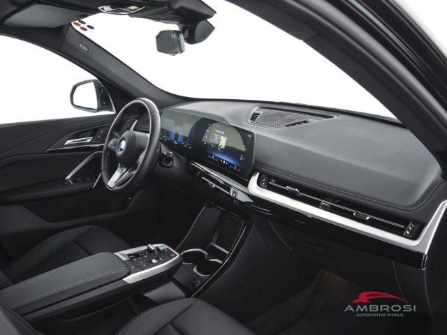 BMW iX1 edrive 20 X-Line