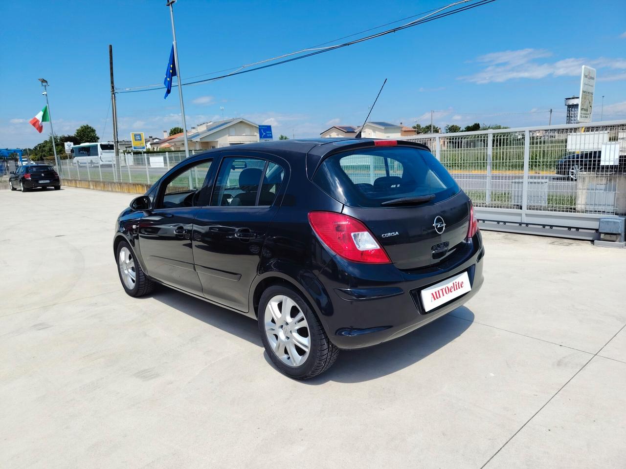 Opel Corsa 1.0 12V 5 porte Enjoy