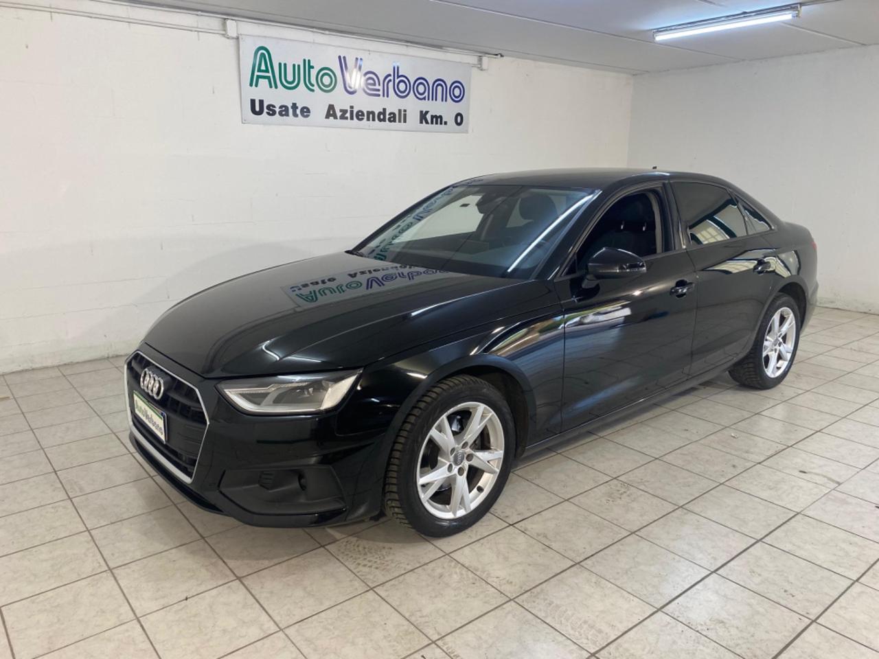 Audi A4 40 TDI quattro S tronic Business