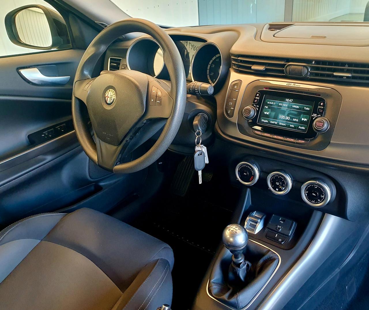 Alfa Romeo Giulietta 1.4 Turbo BENZ. - 2014 - KM. 119.000