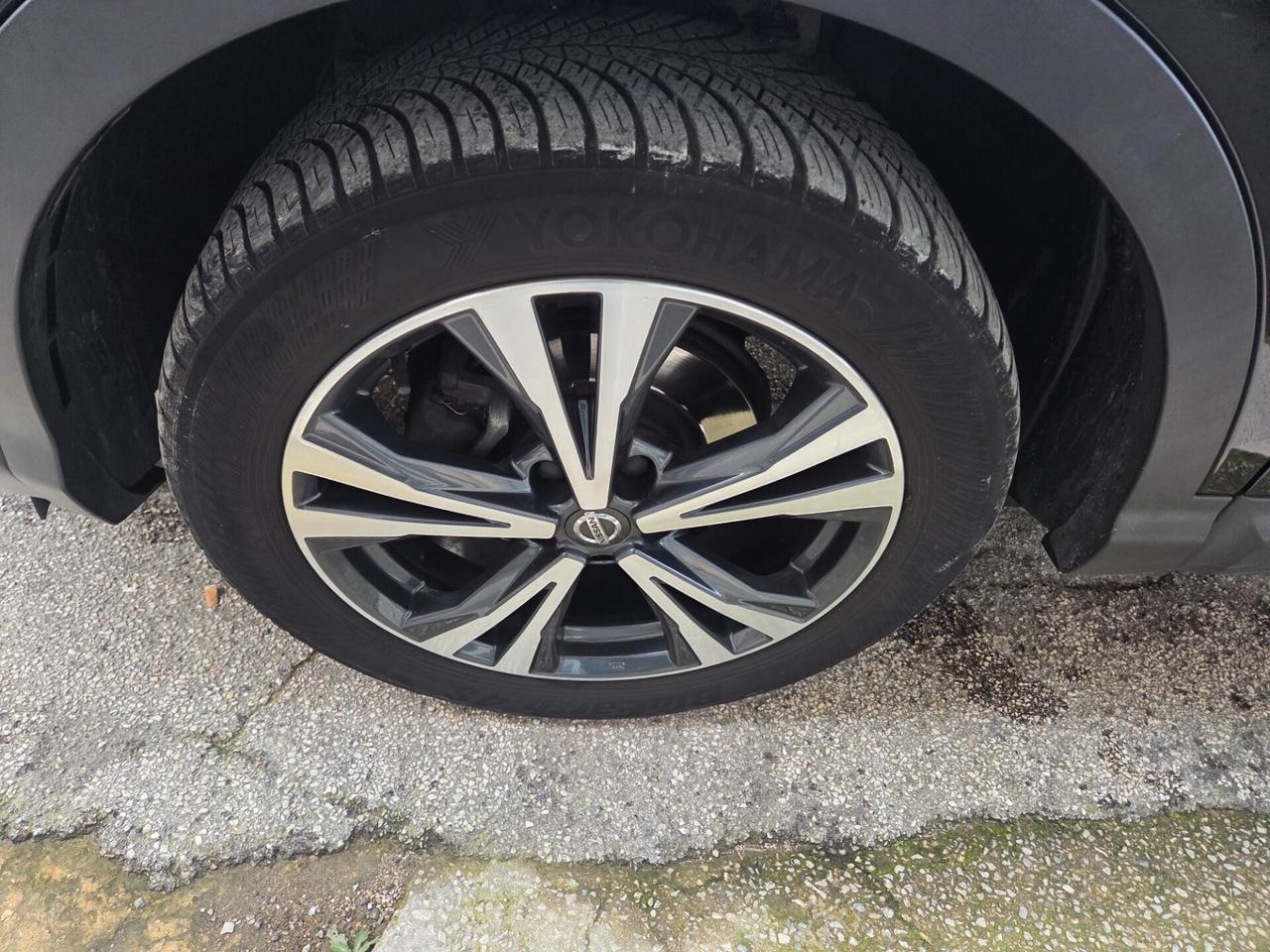 NISSAN QASHQAI ANNO 2018 TEKNA NAVI TELEC KM CERT