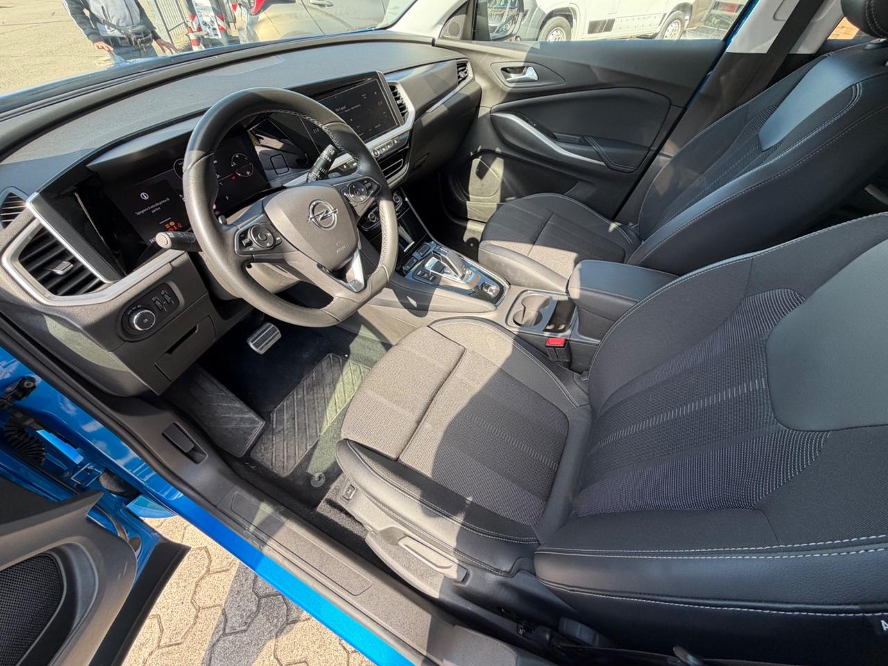 Opel Grandland 1.5 diesel Ecotec aut. Business Elegance