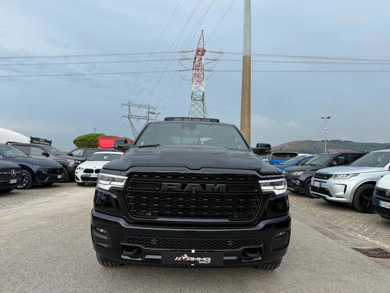 Dodge RAM 1500 LIMITED NIGHT EDITION (prezzo escluso d'iva)
