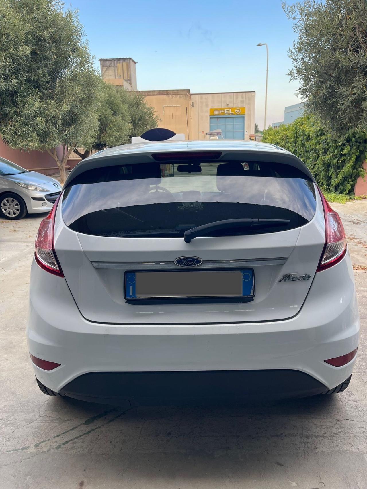 Ford Fiesta 1.5 TDCi 75CV 5 porte Titanium