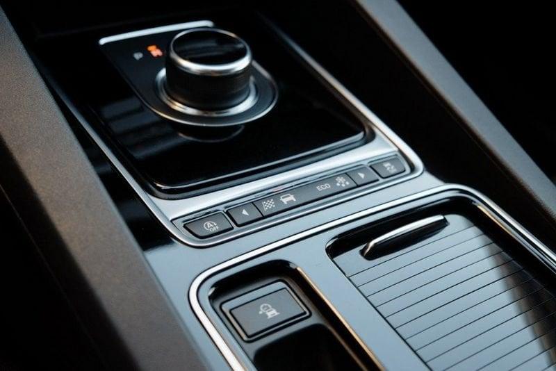 Jaguar F-Pace 2.0 D 180 CV AWD aut. IVA ESPOSTA