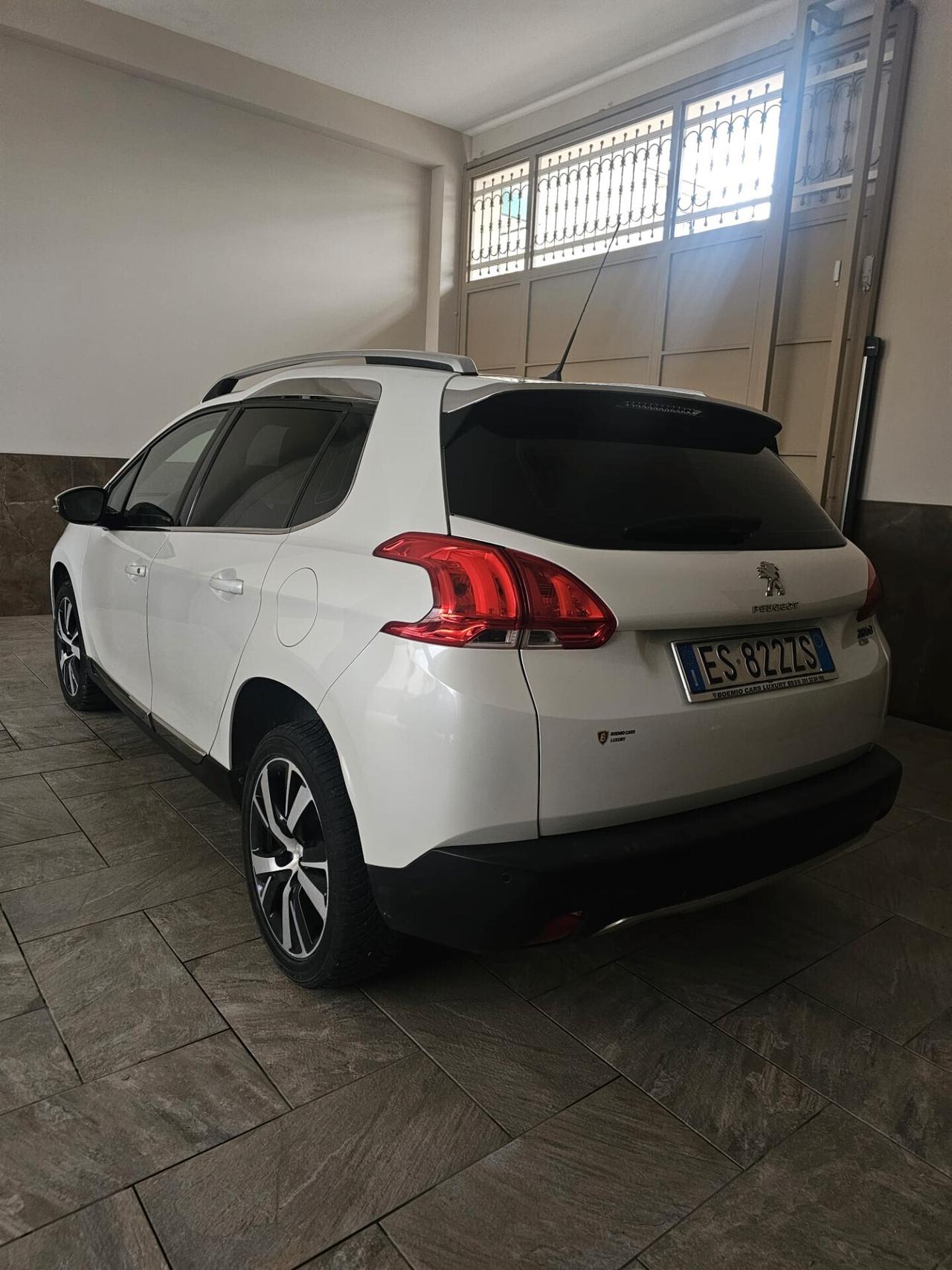 Peugeot 2008 1.6 e-HDi 92 CV Stop&Start Allure