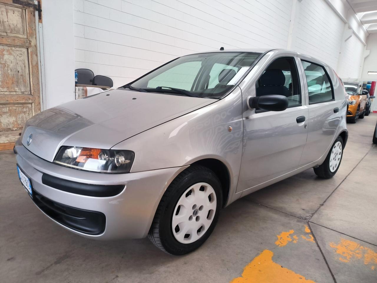 Fiat Punto 5 porte 1.2 bz-59kw/04-2003