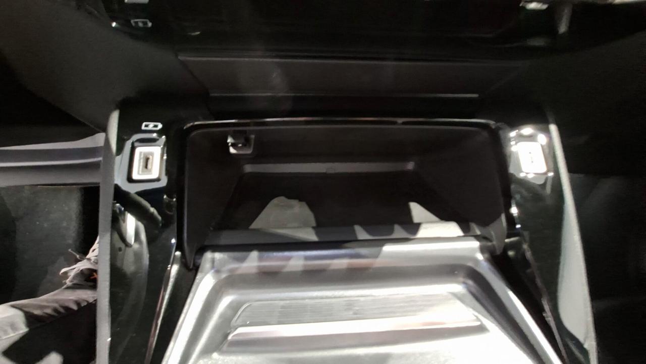 Peugeot 208 Hybrid 145 e-DCS6 GT