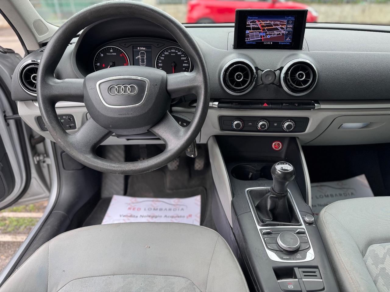 Audi A3 Cabrio 1.6 TDI 105 CV CR Ambition