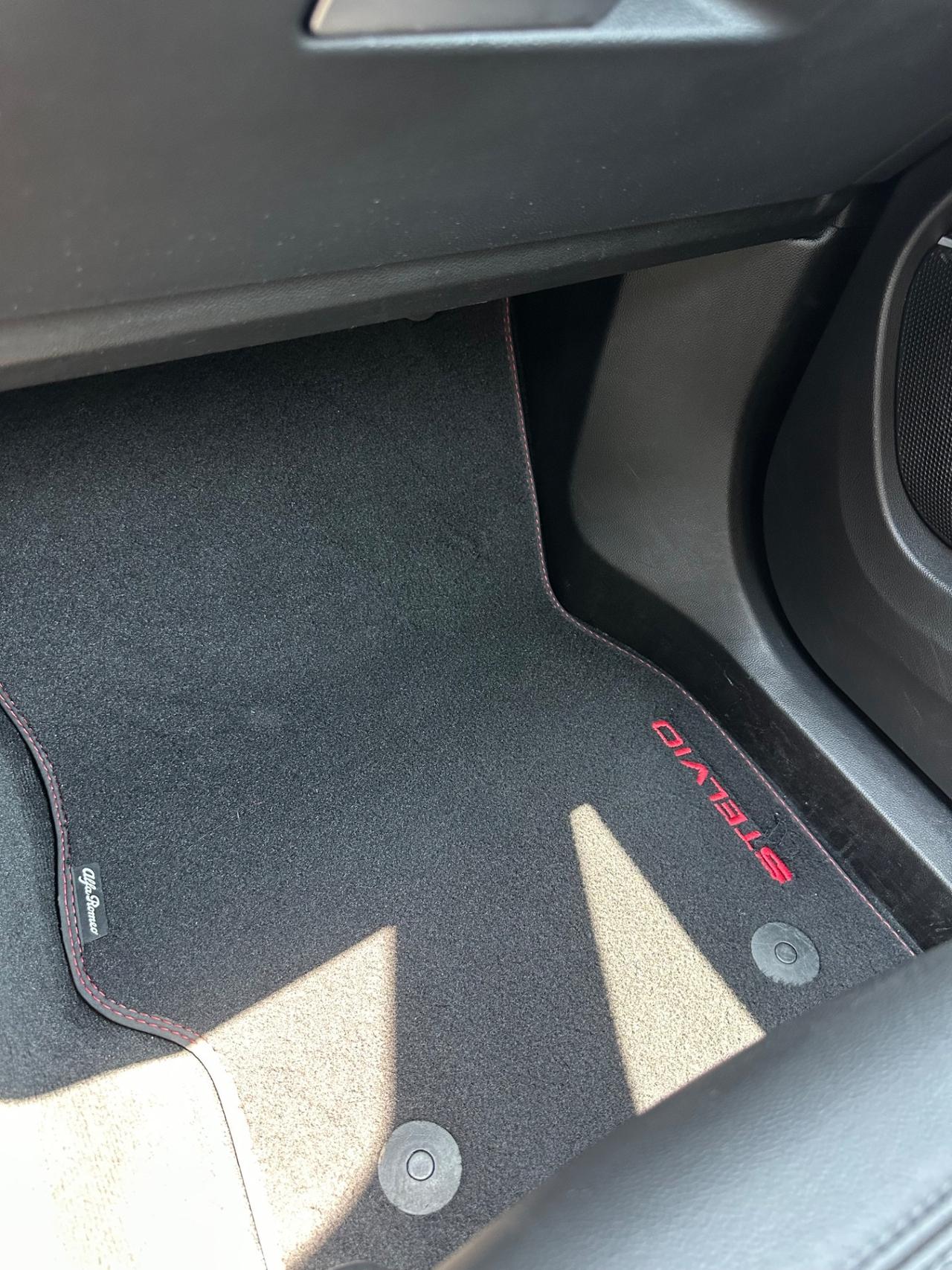 ALFA STELVIO 2.2 Turbodiesel 210 CV AT8 B-TECH