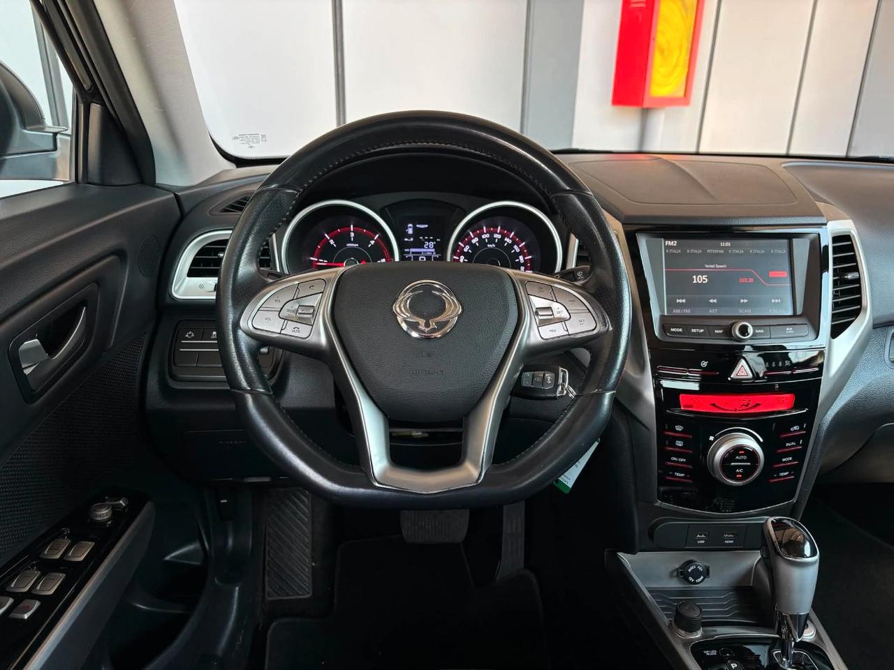 SsangYong Tivoli 1.6 EXCLUSIVE 2WD AUTO
