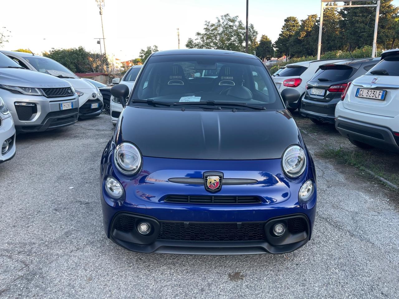 Abarth 595 1.4 Turbo T-Jet 165 CV Monster Energy Yamaha