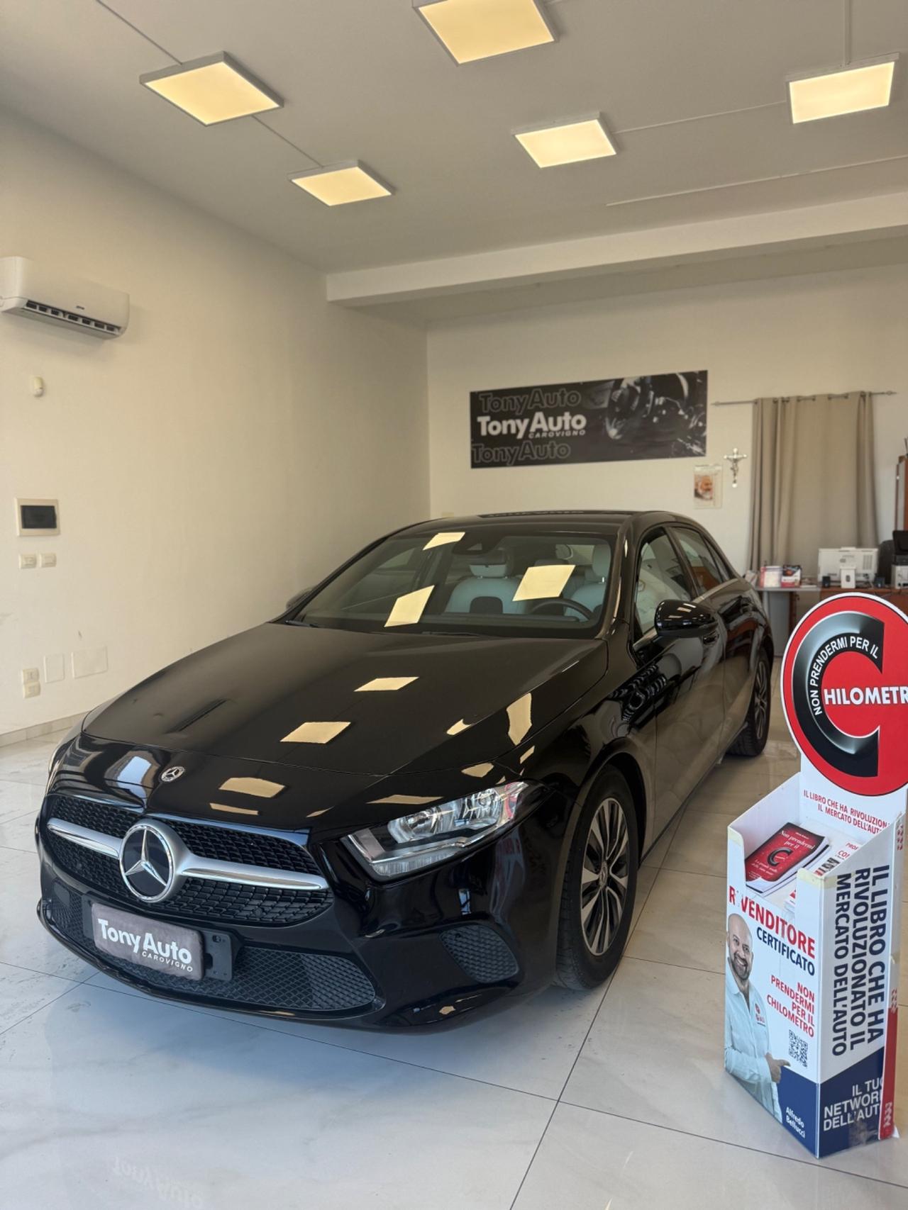 Mercedes-benz A 180 NAVI,TELECAMERA,APPLE CARPLAY,INTERNI PARZIALI IN PELLE,SCHERMO INTERAMENTE DIGITALE