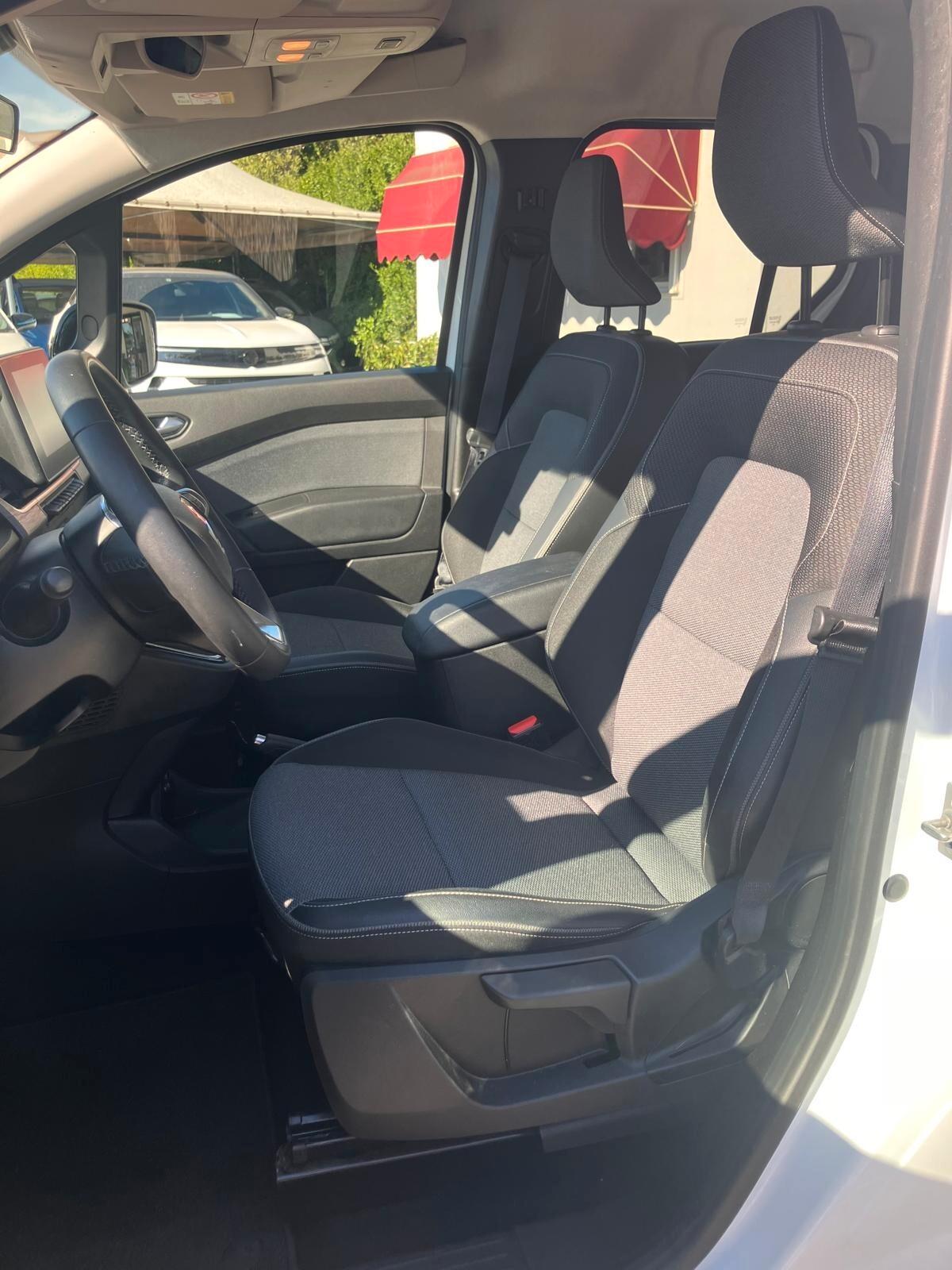 RENAULT KANGOO 1.5 Blue dCi 115cv Equilibre
