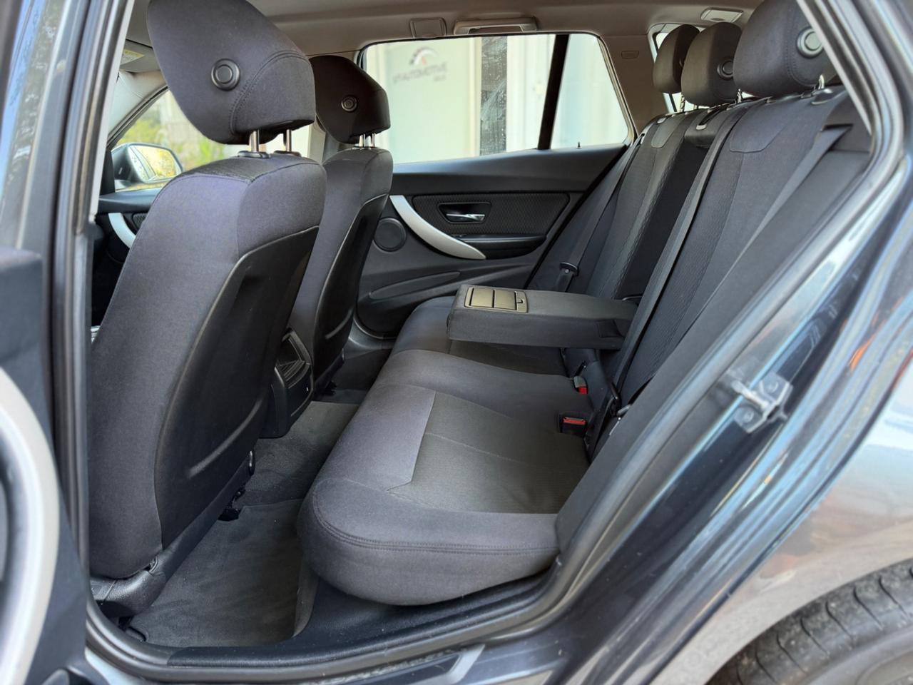Bmw 320d Touring Business Advantage automatica