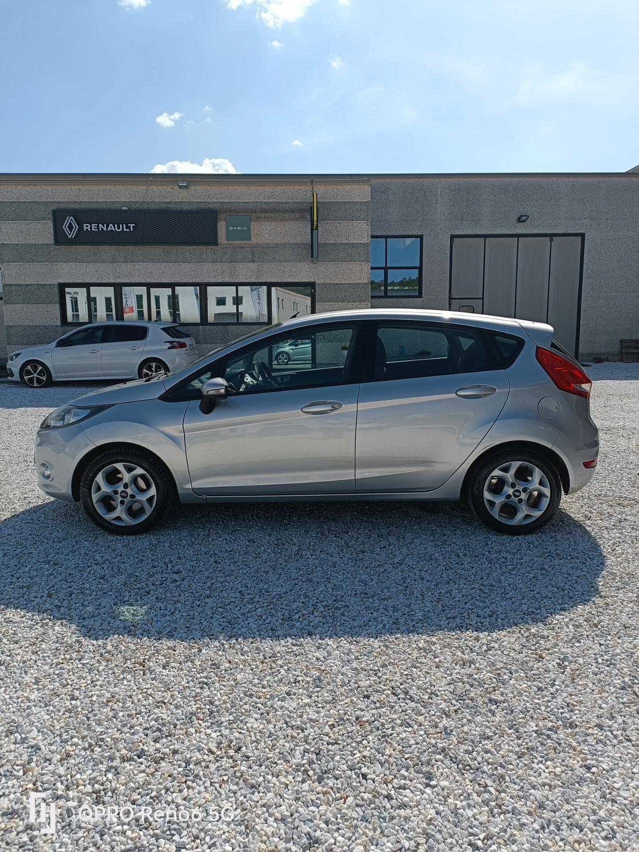 Ford Fiesta Ikon 1.2 8 CV 5 porte