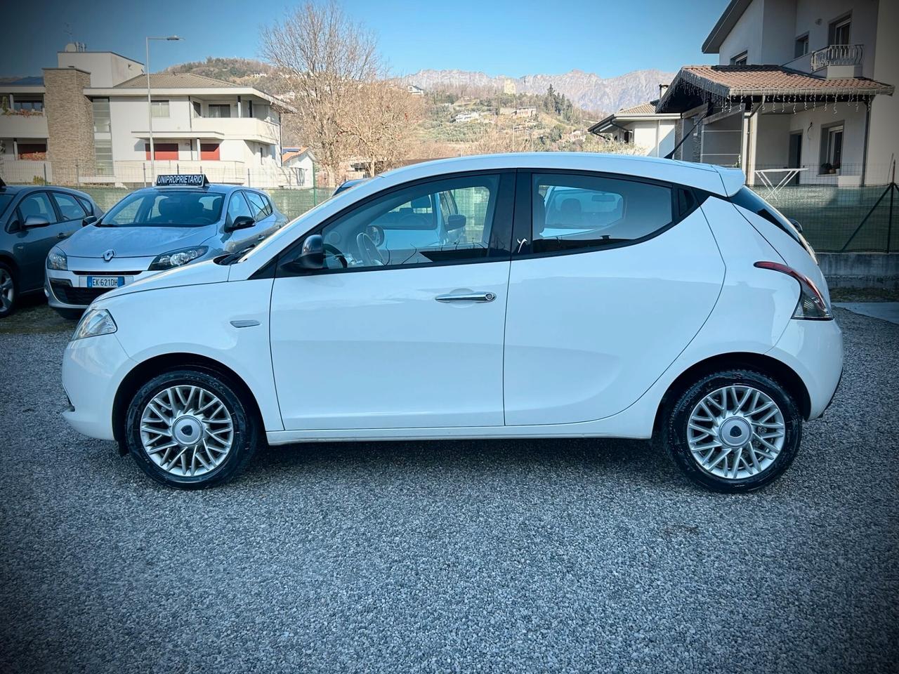Lancia Ypsilon 1.2 69 CV 5 porte Gold - UNIPROPRIETARIO