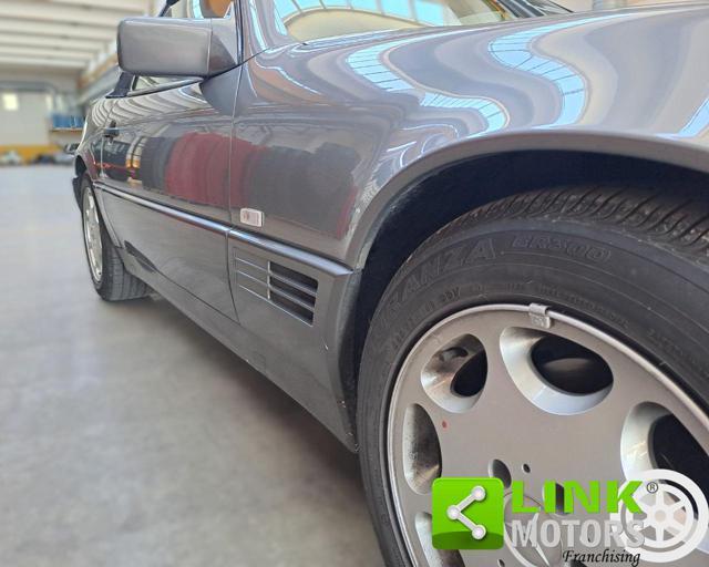 MERCEDES-BENZ SL 300 SL-24