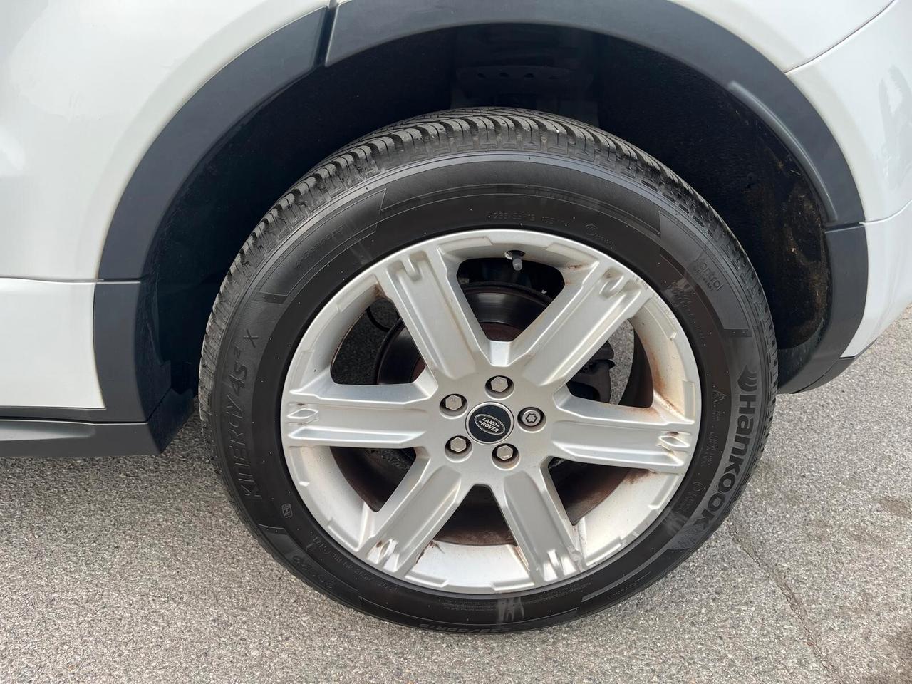 Land Rover Range Evoque 2.2 TD4 5p. Pure