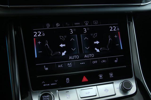 AUDI Q8 50 TDI 286 CV quattro S-line Black Edition