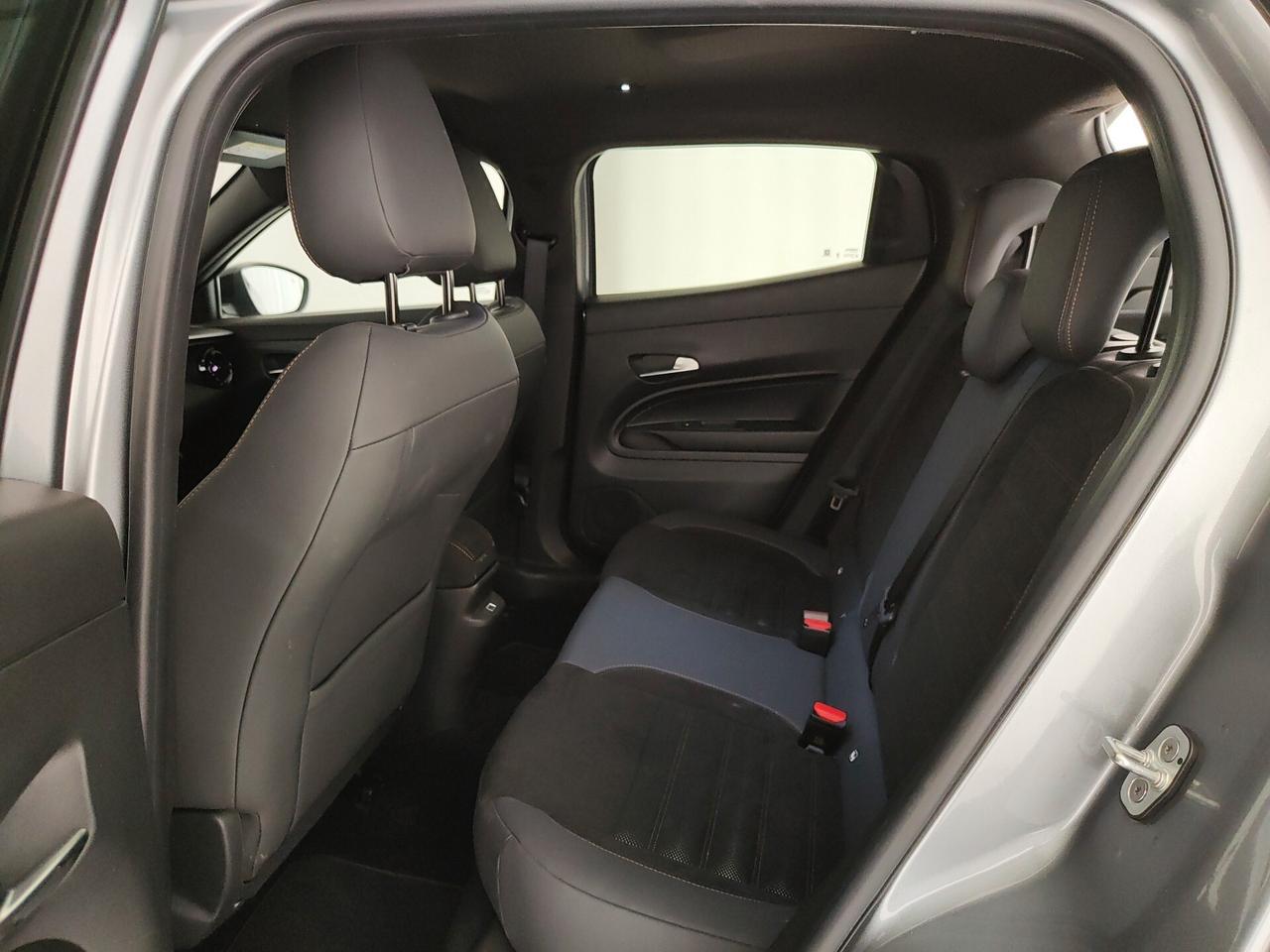 Alfa Romeo Junior 1.2 145 CV Hybrid eDCT6 Q4 Intensa